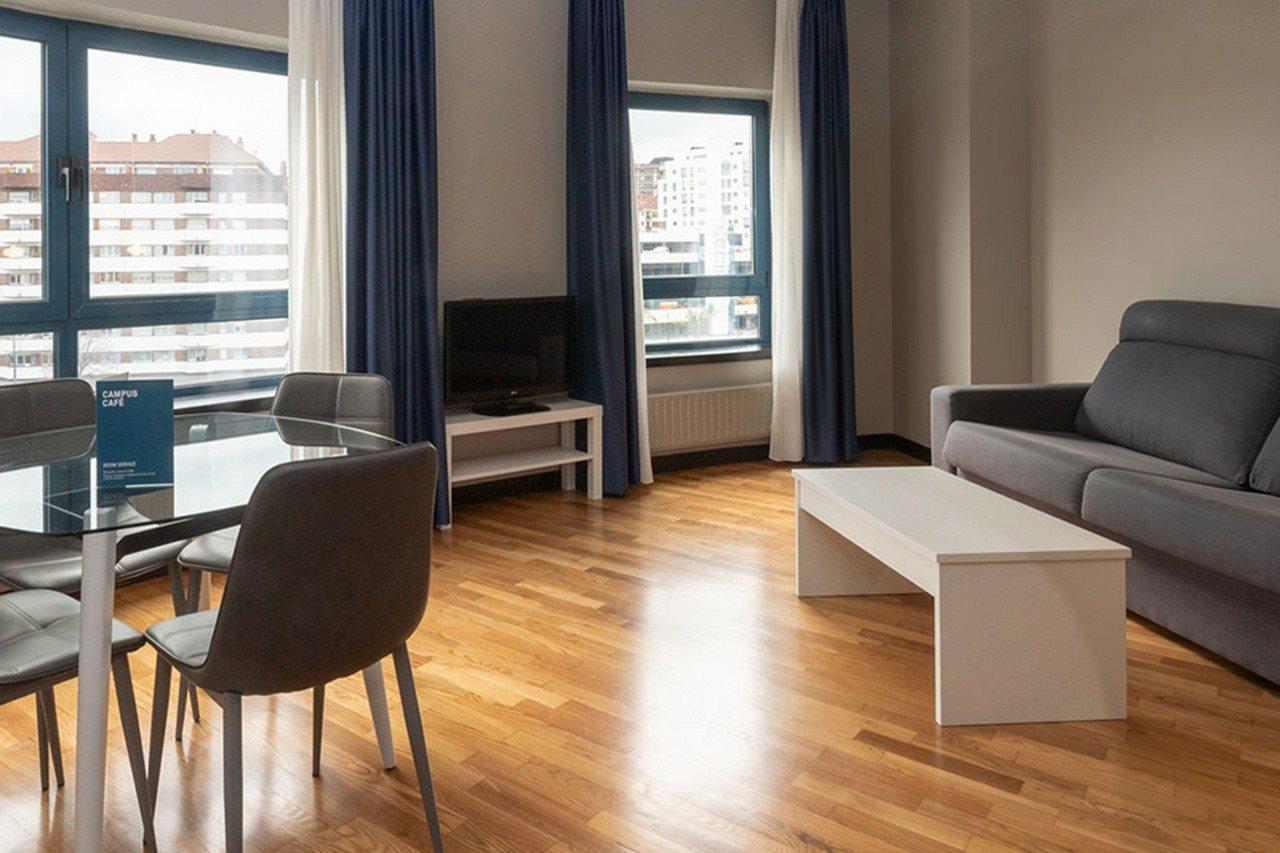 Aparthotel Campus Oviedo Dış mekan fotoğraf