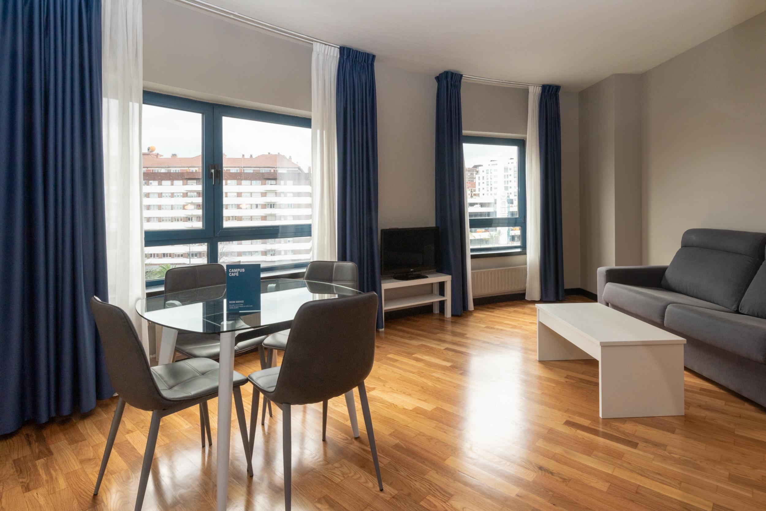 Aparthotel Campus Oviedo Dış mekan fotoğraf
