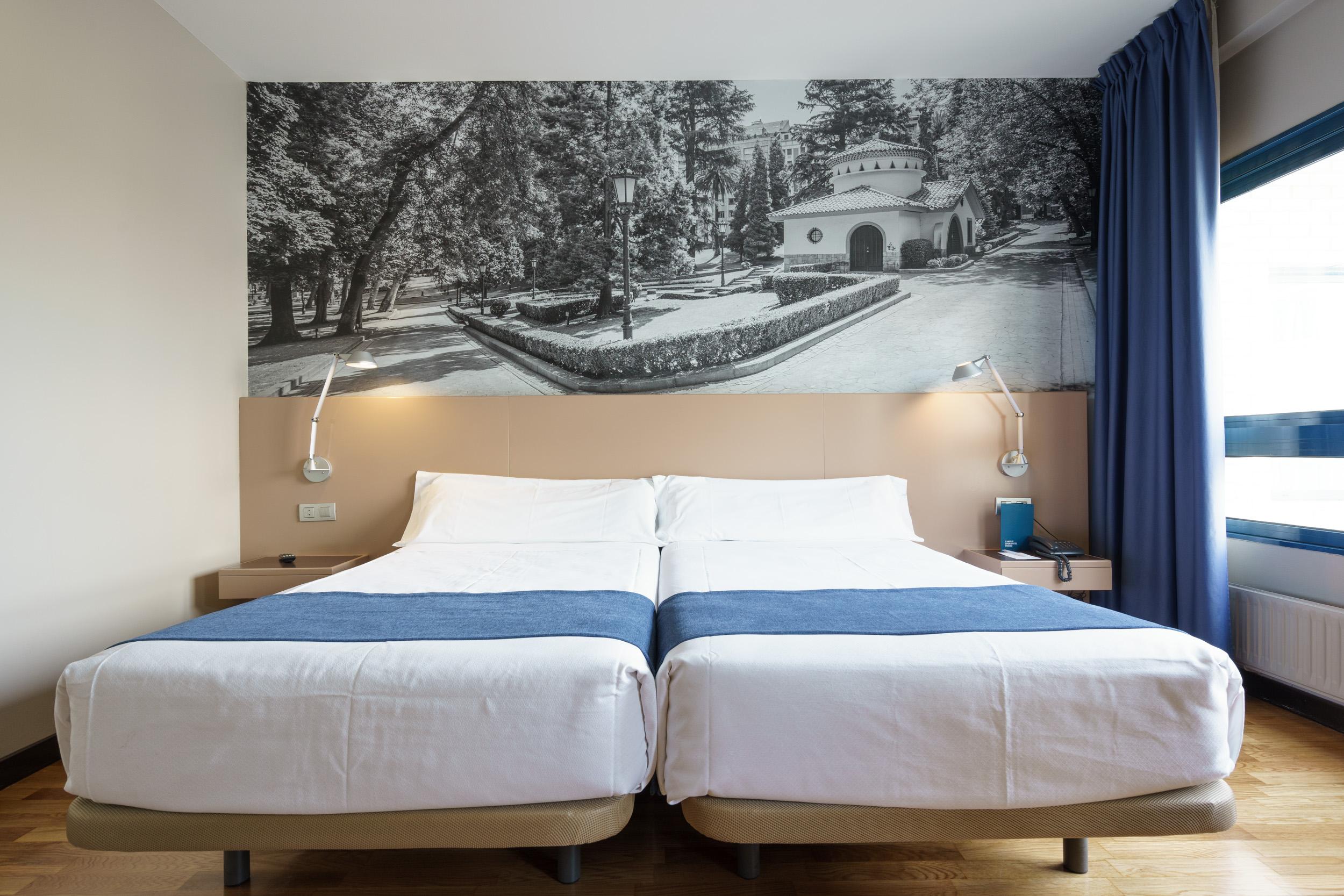Aparthotel Campus Oviedo Dış mekan fotoğraf