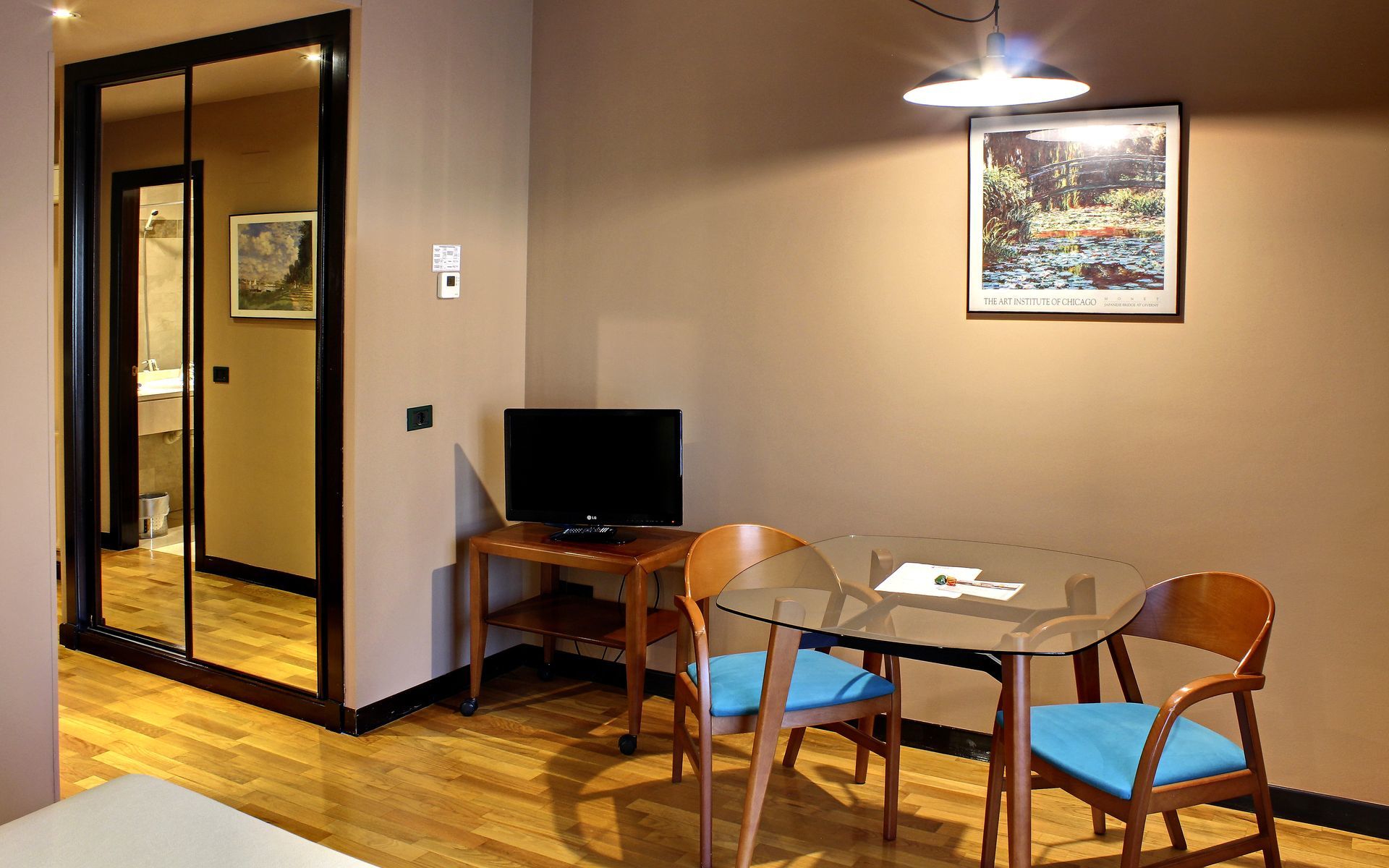 Aparthotel Campus Oviedo Dış mekan fotoğraf