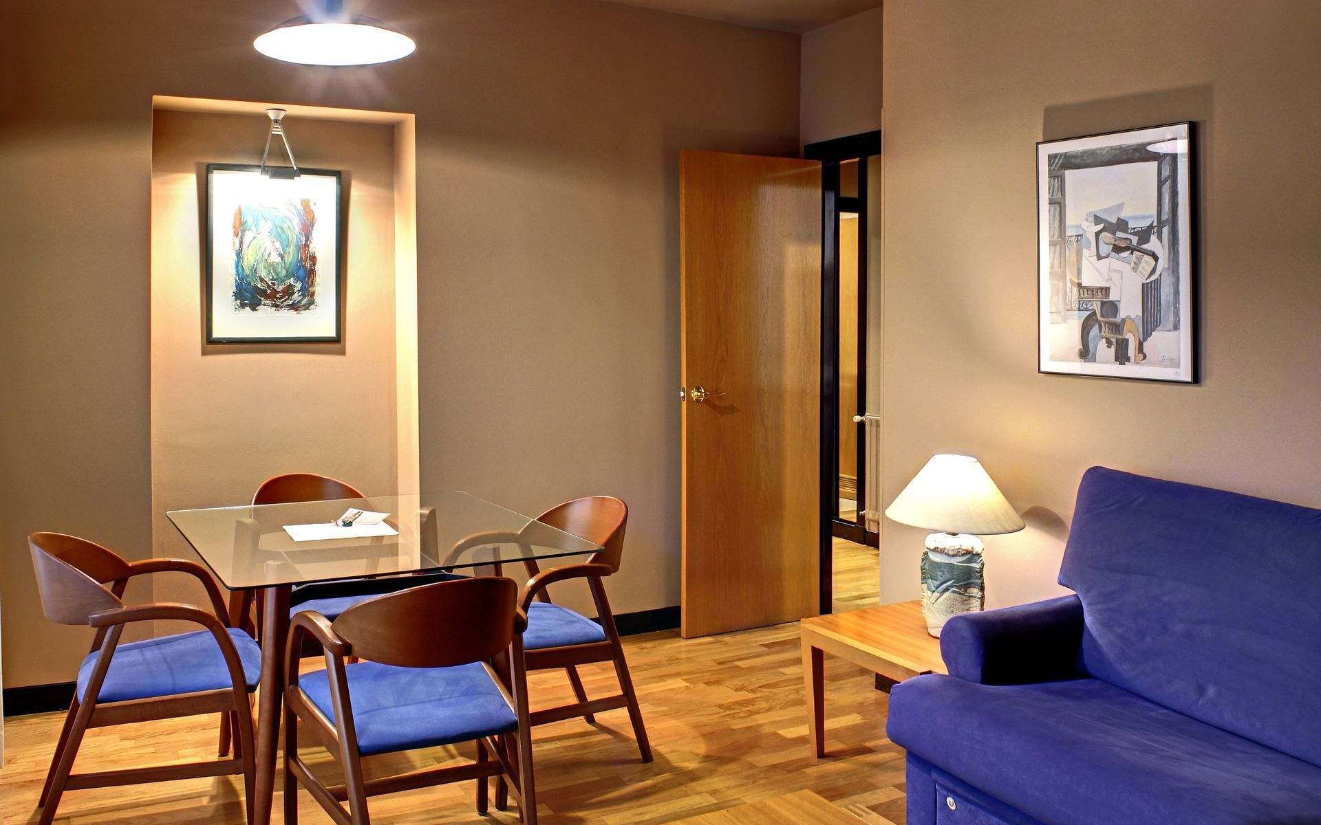 Aparthotel Campus Oviedo Dış mekan fotoğraf