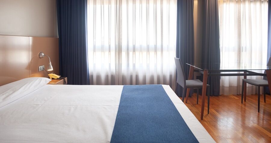 Aparthotel Campus Oviedo Dış mekan fotoğraf