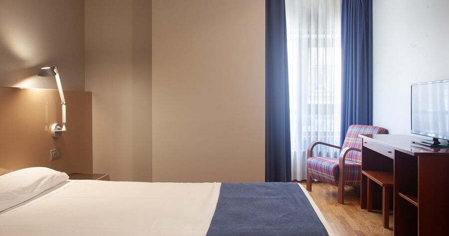 Aparthotel Campus Oviedo Dış mekan fotoğraf