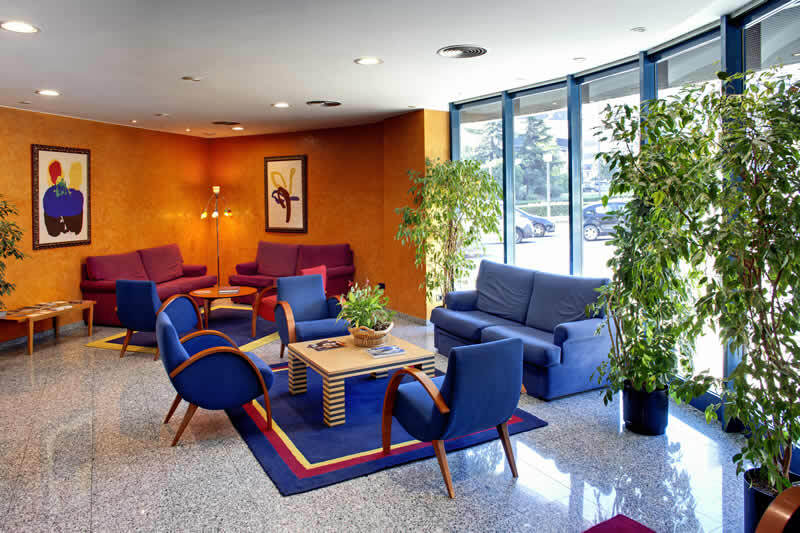 Aparthotel Campus Oviedo Dış mekan fotoğraf
