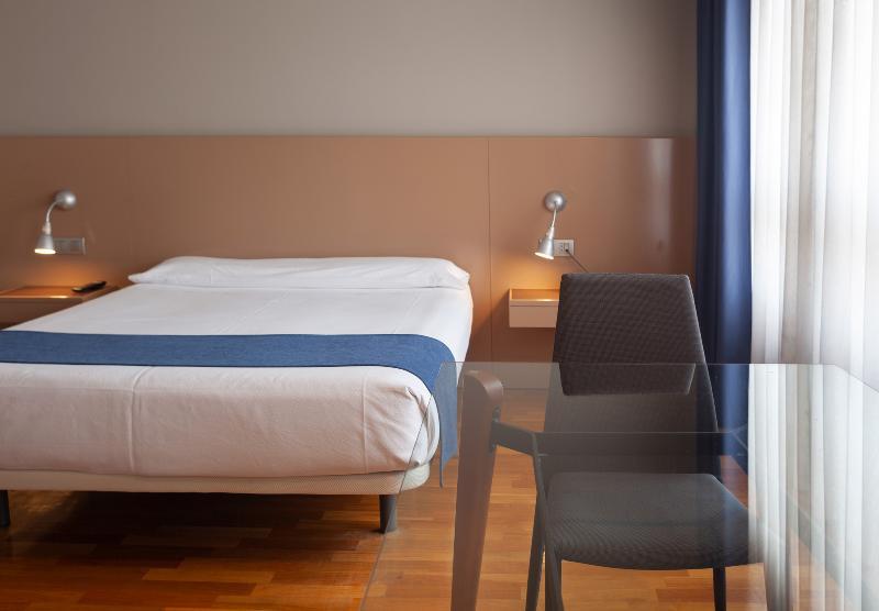 Aparthotel Campus Oviedo Dış mekan fotoğraf